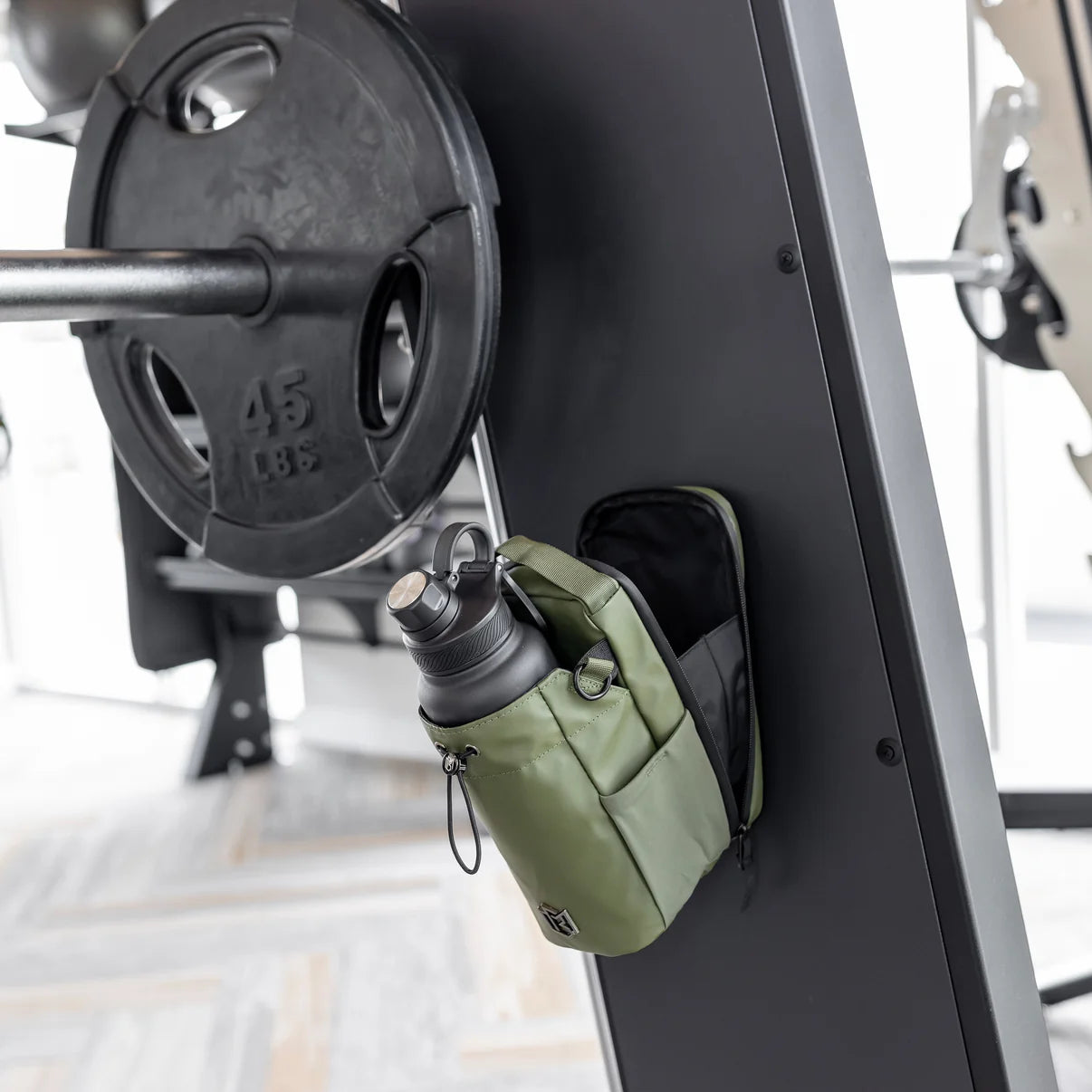 Bag Magnética Esportiva com Suporte para Garrafa D'água